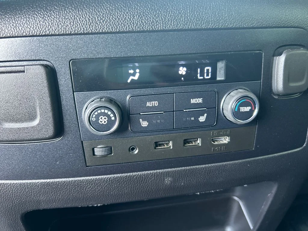Used 2019 Gray GMC Denali image 24