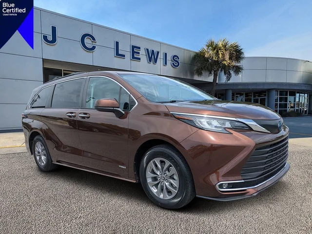 2021 Toyota Sienna XLE