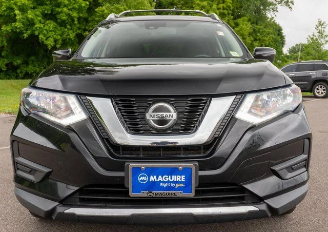 Used 2019 Black Nissan SV image 3