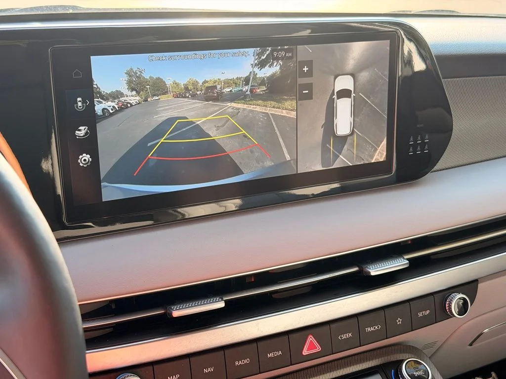 Used 2024 Silver Hyundai SEL image 36
