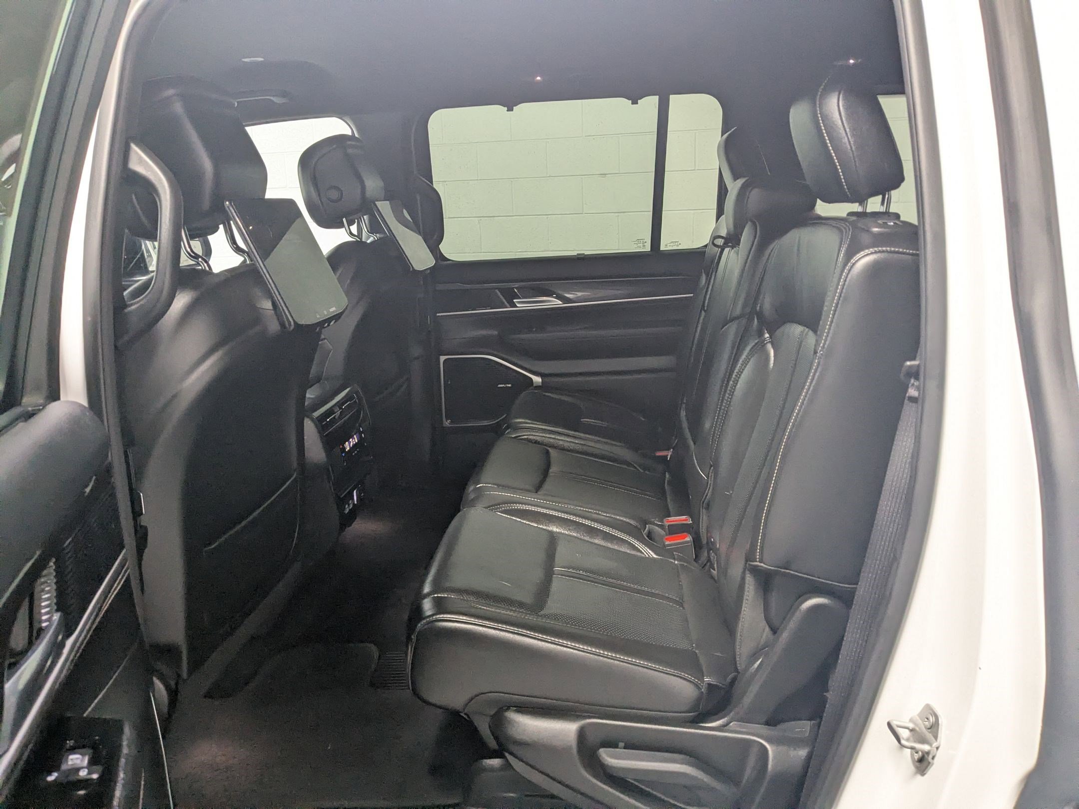 Used 2023 Bright White Clearcoat Jeep Base image 22