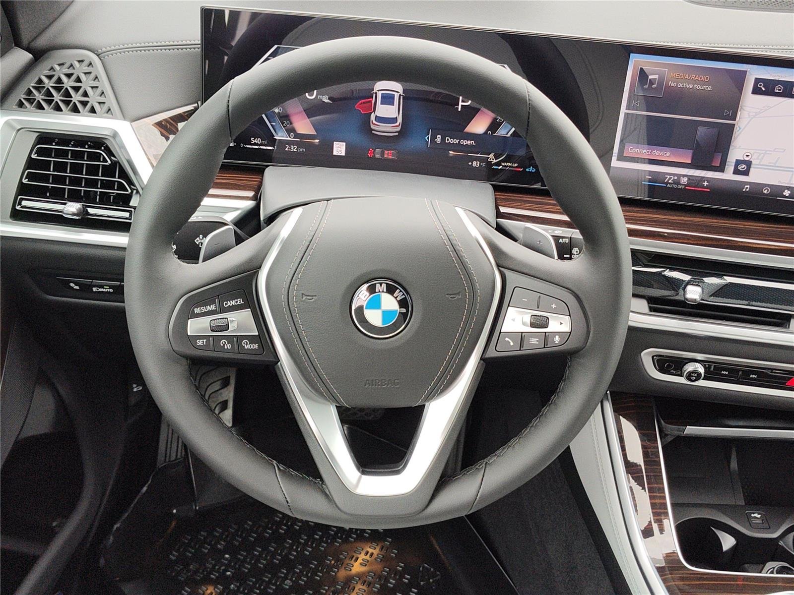 New 2026 Alpine White BMW sDrive40i image 8