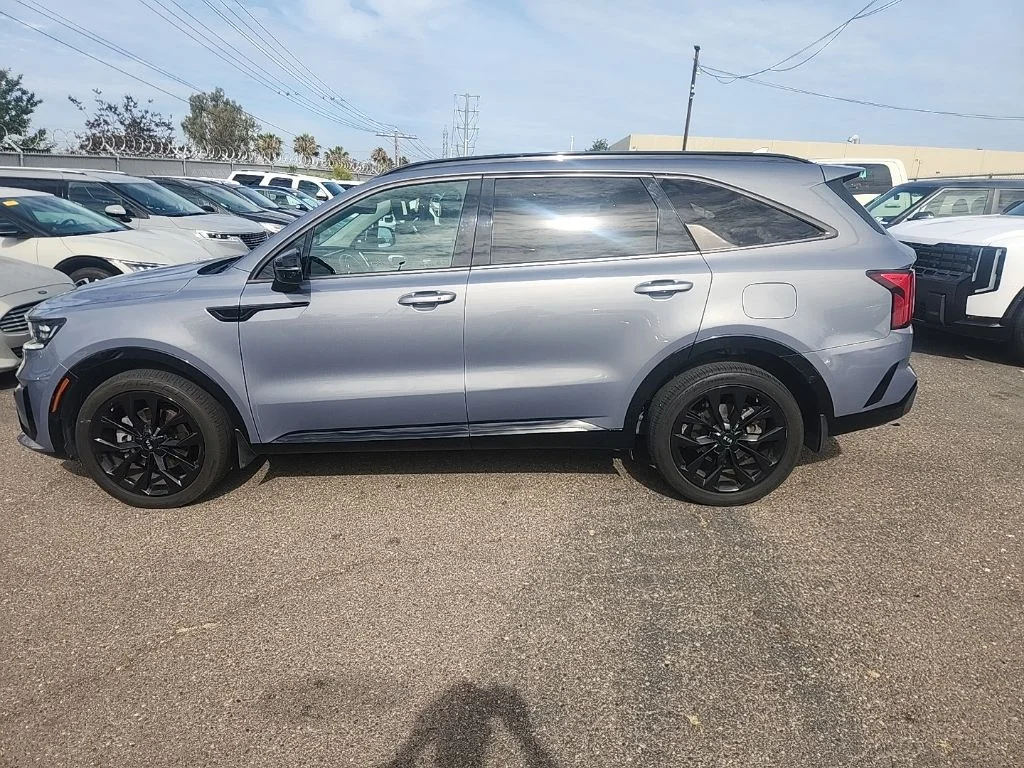 Used 2021 Silver Kia SX image 10