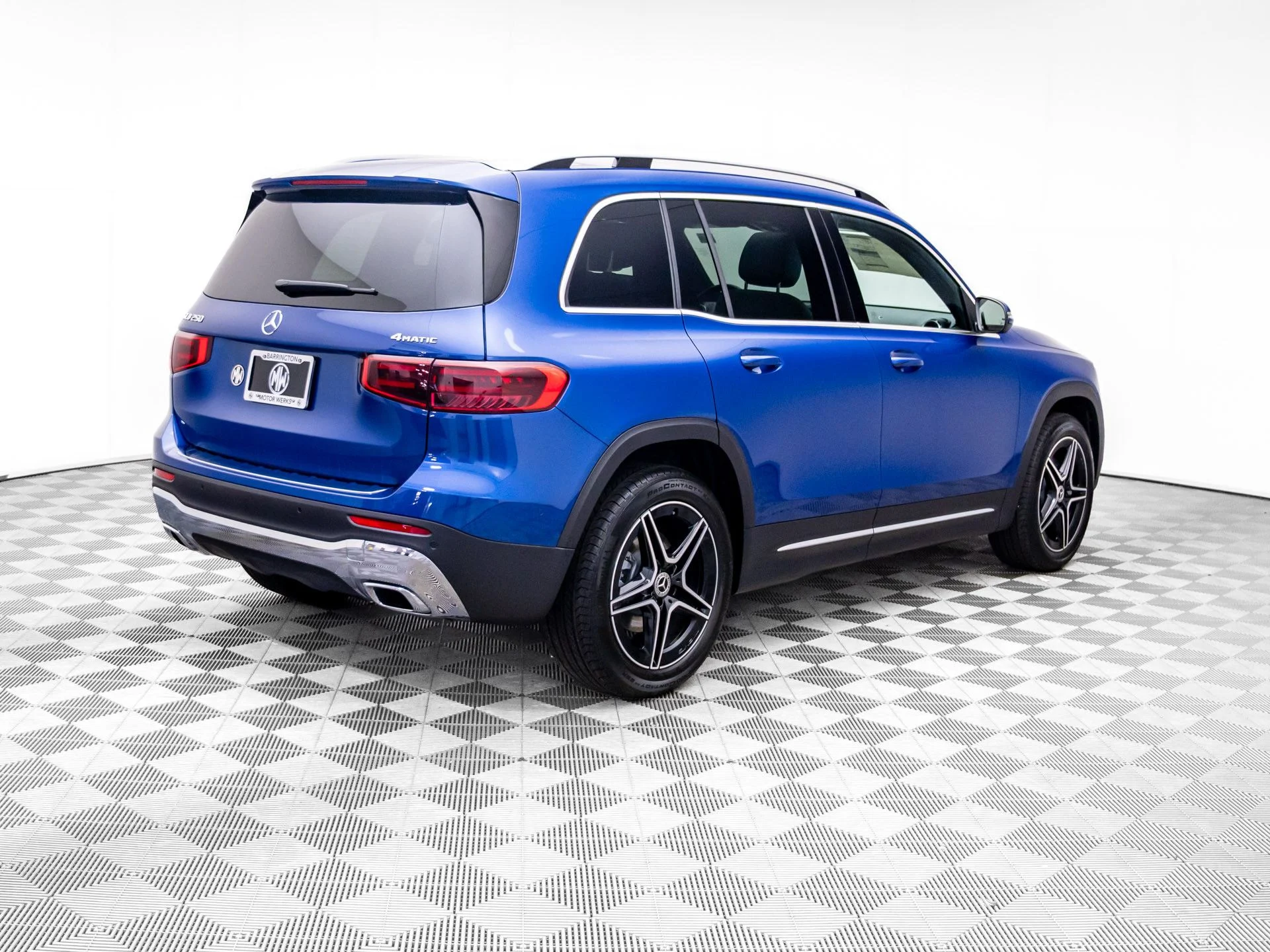 New 2026 Blue Mercedes-Benz GLB 250 image 5