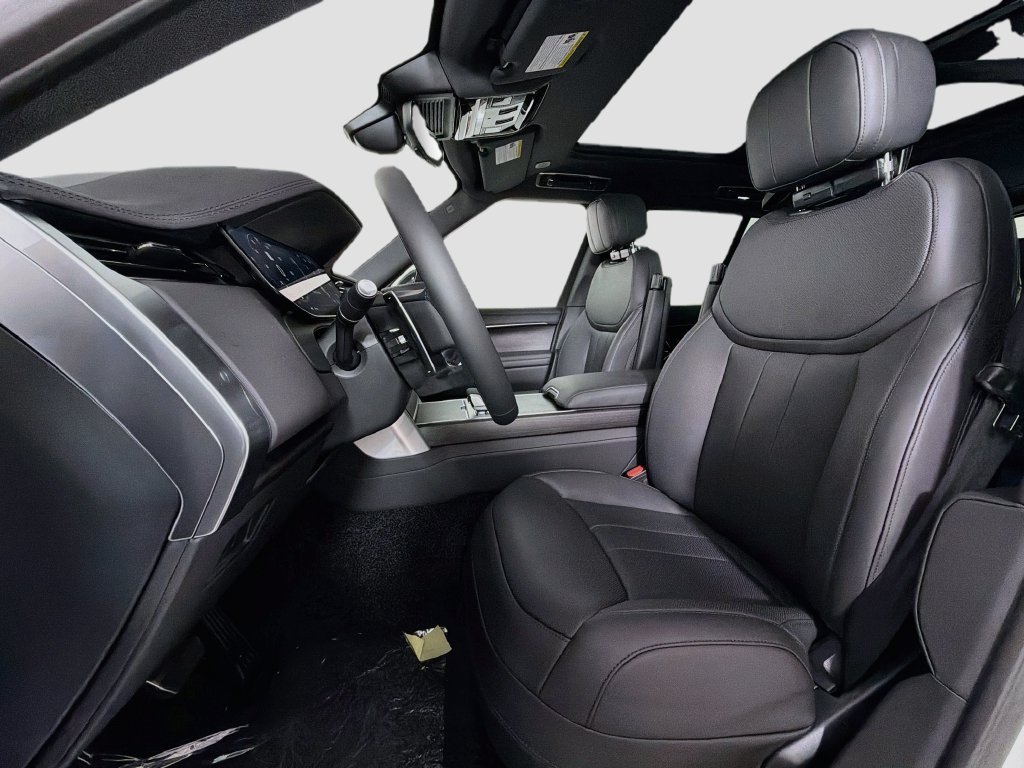 New 2027 Fuji White Land Rover SE image 22