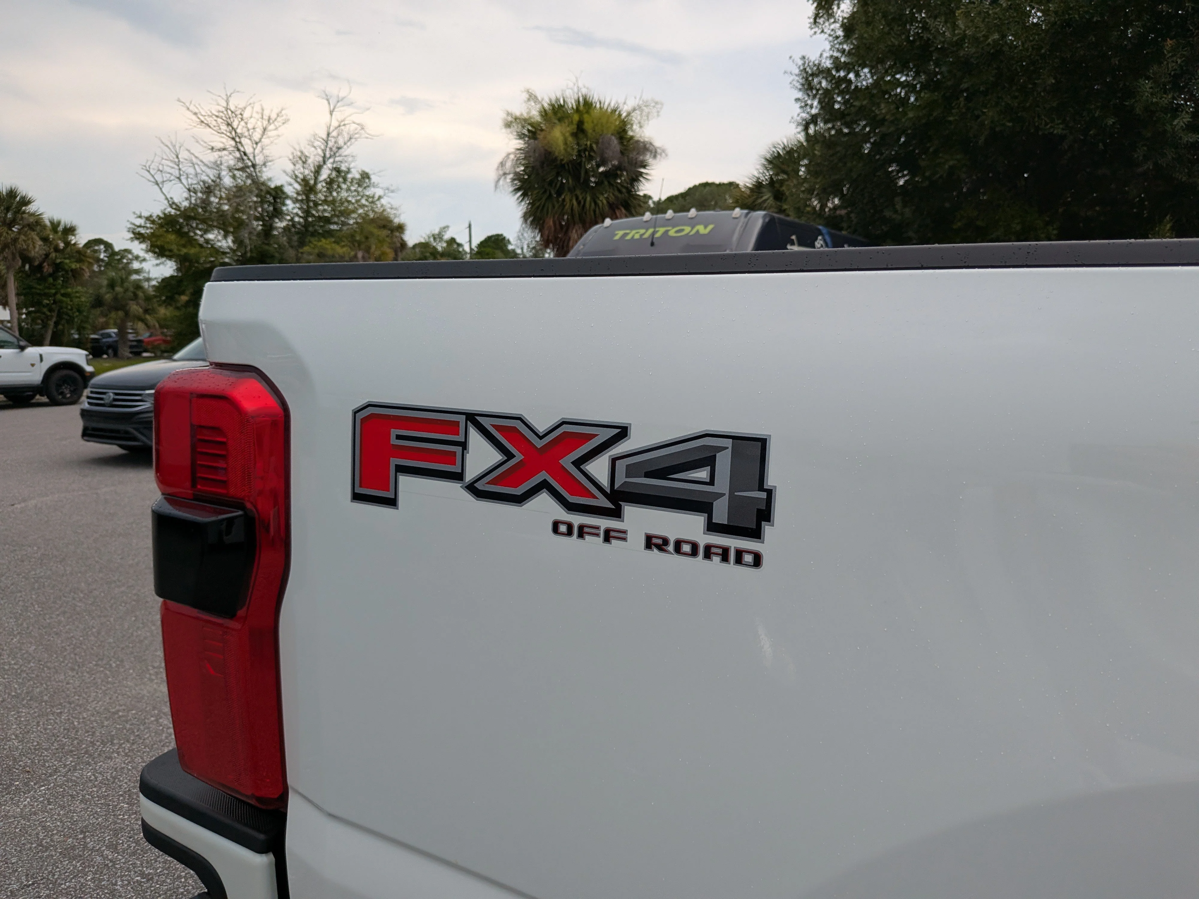 New 2026 Star White Metallic Tri-Coat Ford F-250® Platinum® image 11