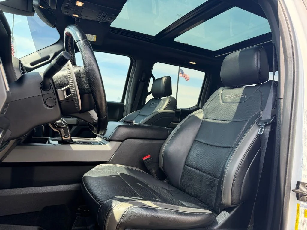 Used 2018  Ford Raptor image 25