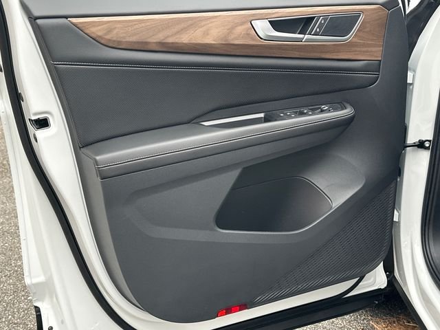 New 2026 White Volkswagen 2.0T SE image 10