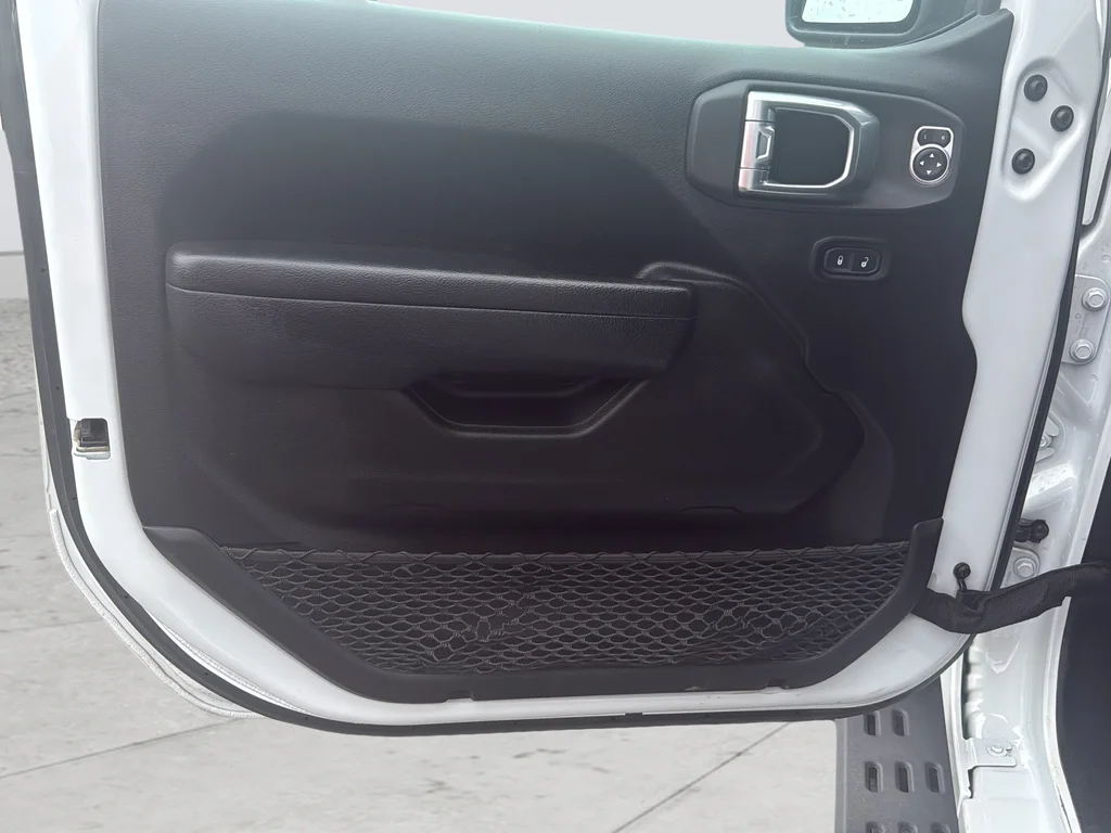 Used 2023 White Jeep High Tide image 11