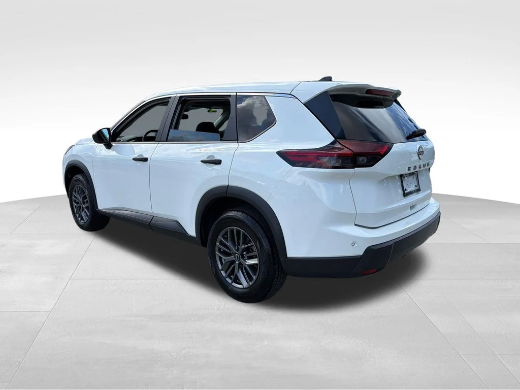 Certified Used 2024 White Nissan S image 5