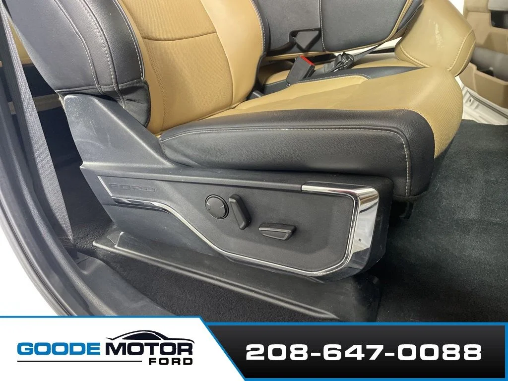 Certified Used 2023 Oxford White Ford Lariat image 25