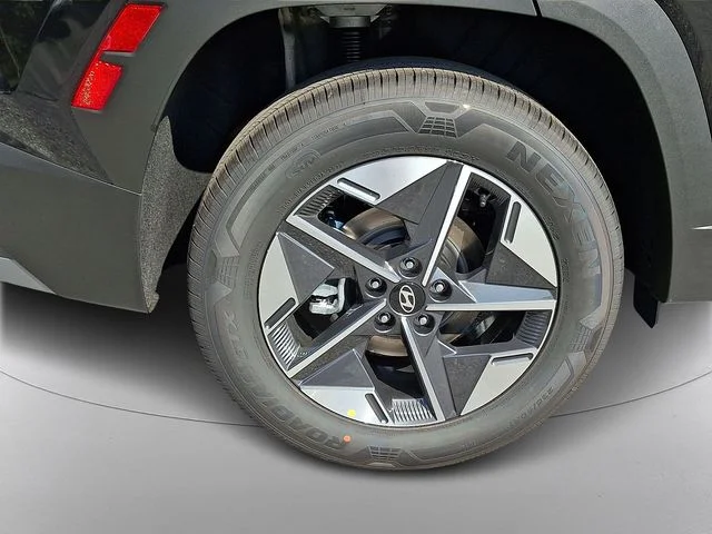 New 2026 Gray Hyundai SEL Convenience image 6
