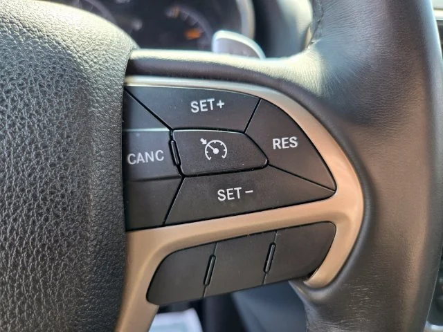 Used 2016 Black Jeep Limited image 31