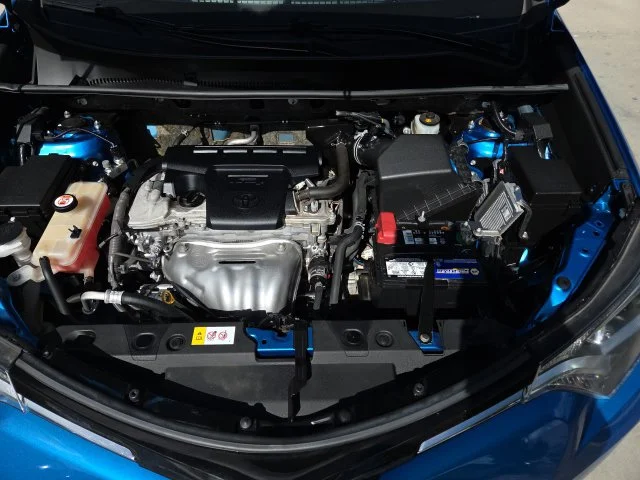 Used 2017 Blue Toyota LE image 9