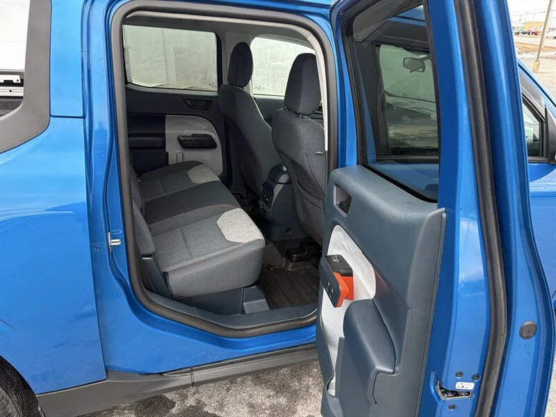 Used 2022 Blue Ford XLT image 13