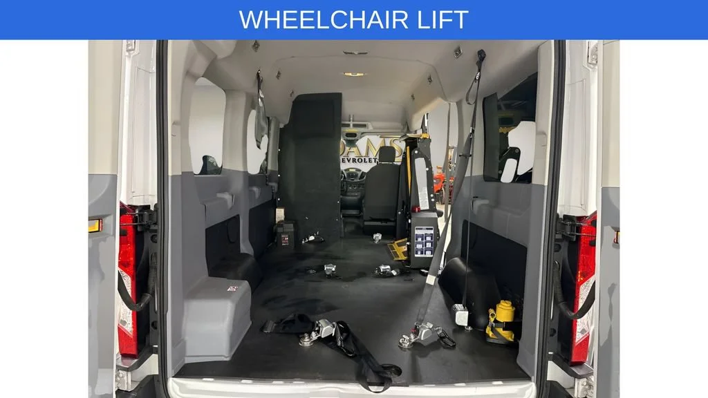 2016 Ford Transit XL - Photo 21