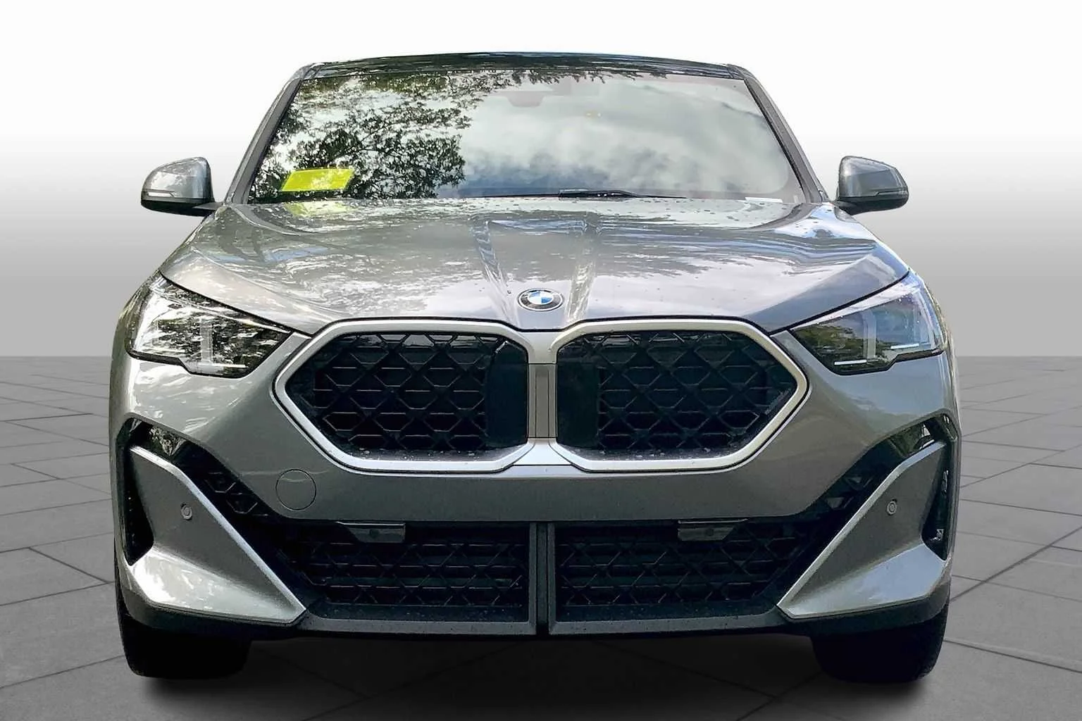 Used 2026 Skyscraper Grey Metallic BMW xDrive28i image 3
