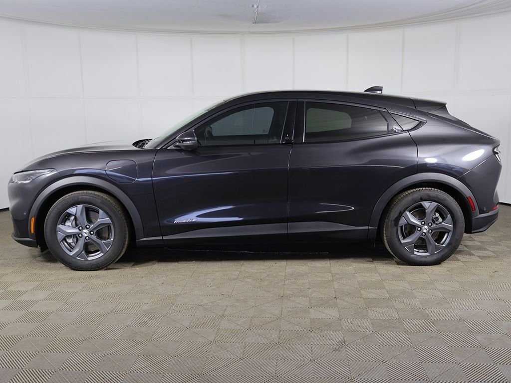 Used 2022 Gray Ford Select image 13