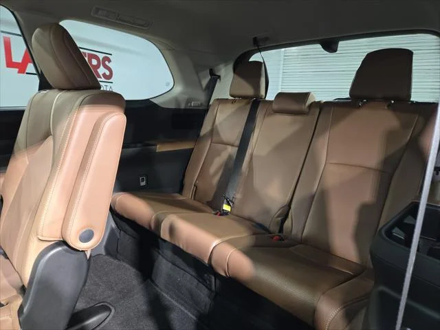 Certified Used 2026 PRECIOUS METAL Toyota  image 37
