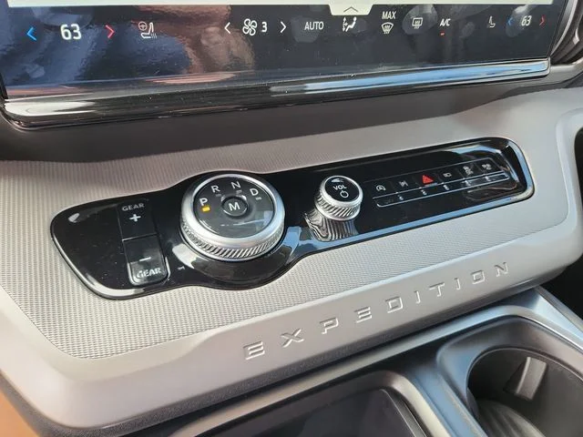 New 2026 Star White Metallic Tri-Coat Ford Active image 21