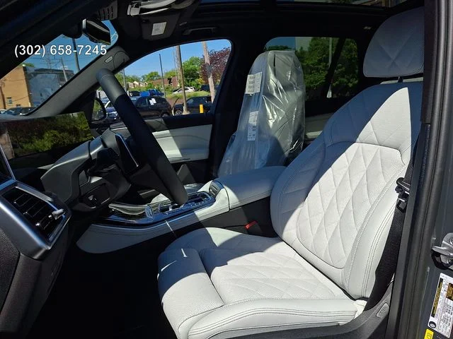 New 2026 Dravit Grey Metallic BMW xDrive50e image 12