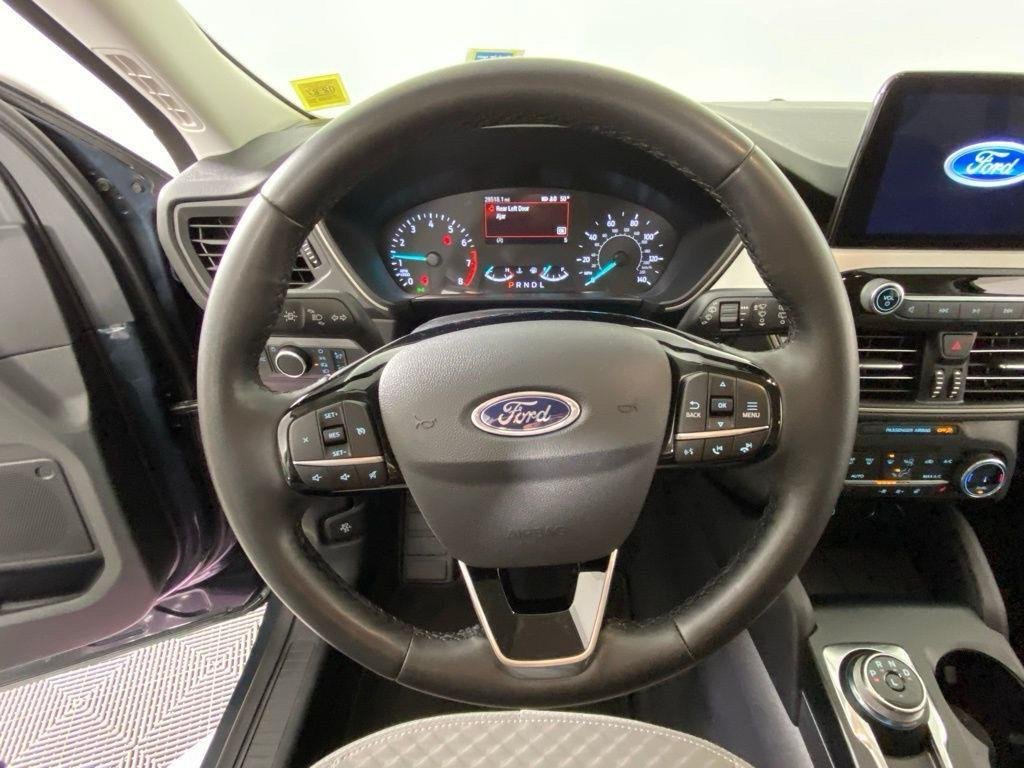Used 2022 Stone Blue Ford SE image 13