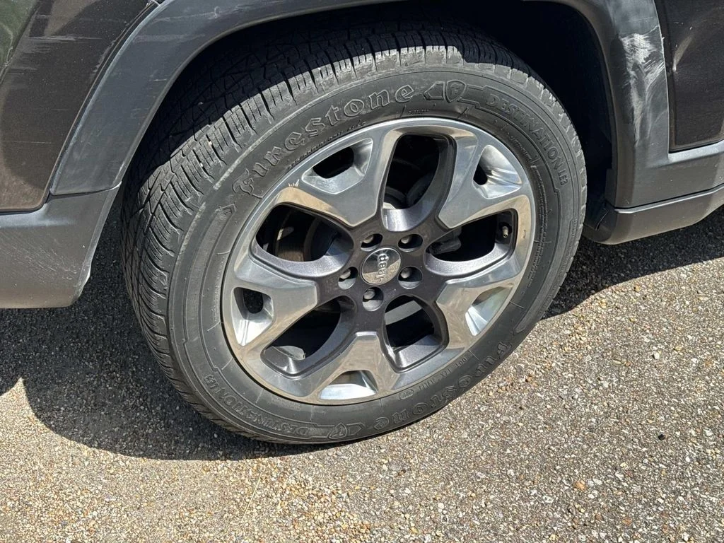 Certified Used 2021 Gray Jeep Limited image 10