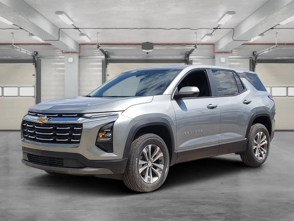2027 Chevrolet Equinox LT - Photo 8