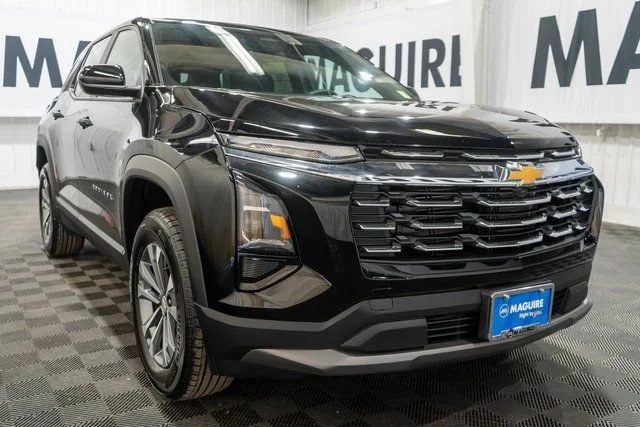 New 2027 Mosaic Black Metallic Chevrolet LT image 4