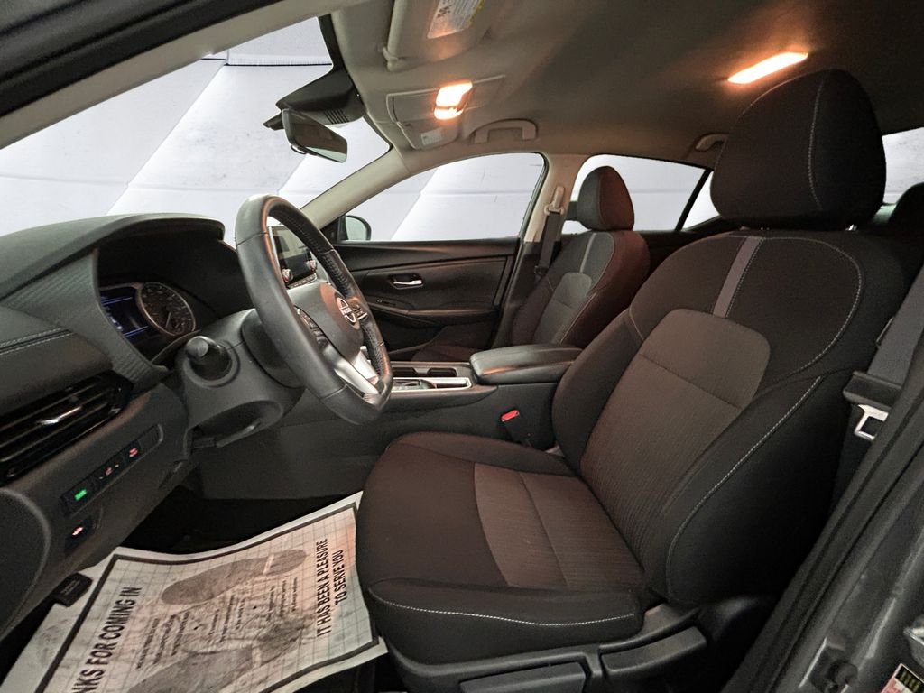 Used 2024 Gray Nissan SV image 7