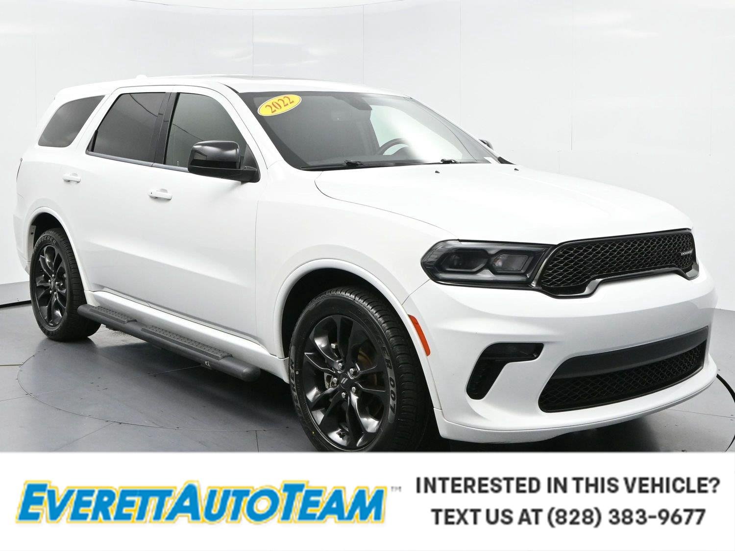 Used 2022 White Knuckle Clearcoat Dodge SXT image 1