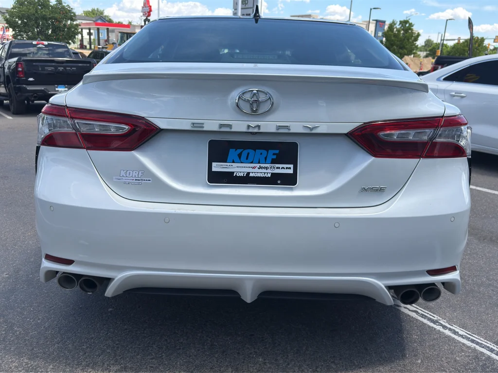 Used 2018 Super White Toyota XSE V6 image 8