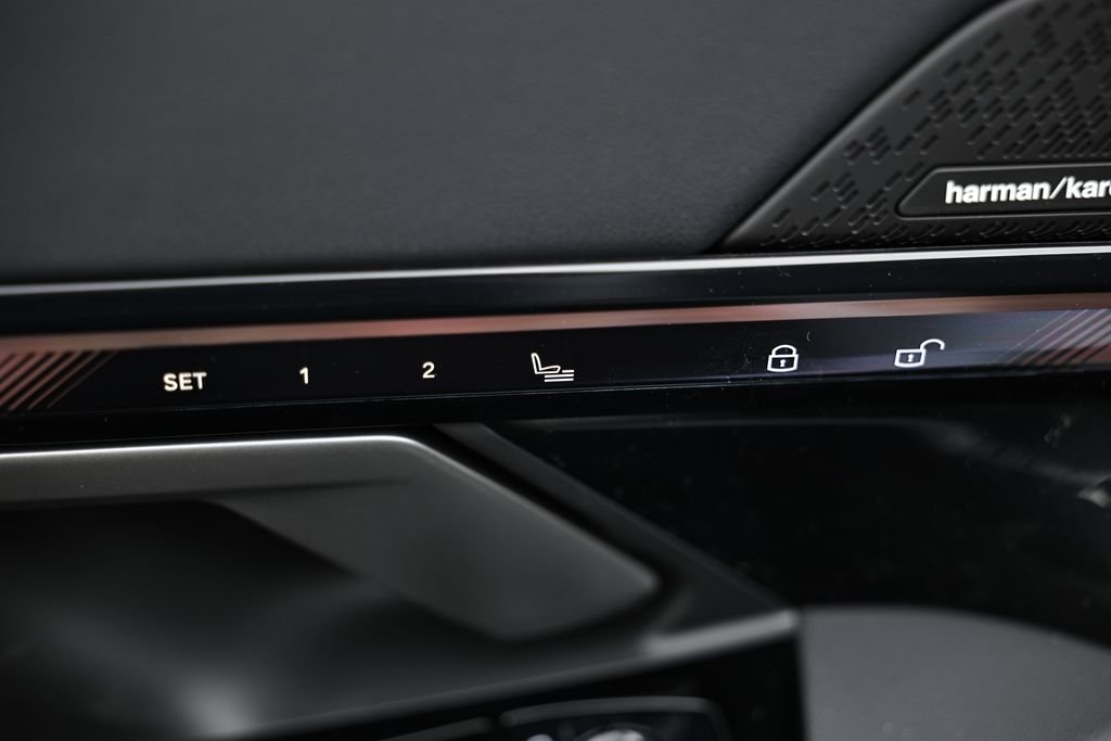 New 2027 Mineral White Metallic BMW 530i xDrive image 16