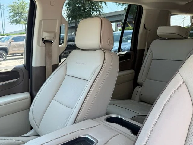 Used 2022 White Frost GMC Denali image 16