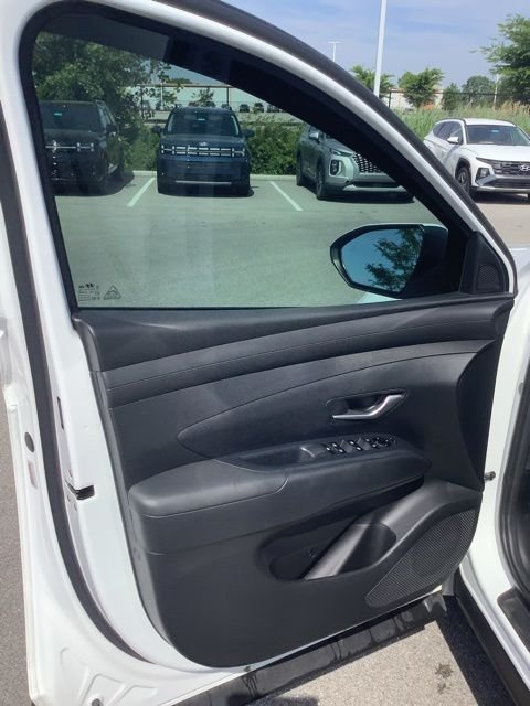 2025 Hyundai Tucson SEL - Photo 17