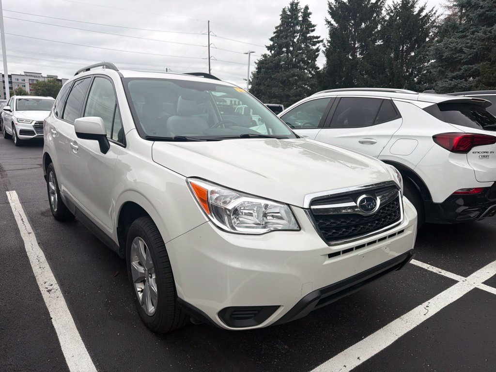 Used 2016 Crystal White Pearl Subaru 2.5i Premium image 4