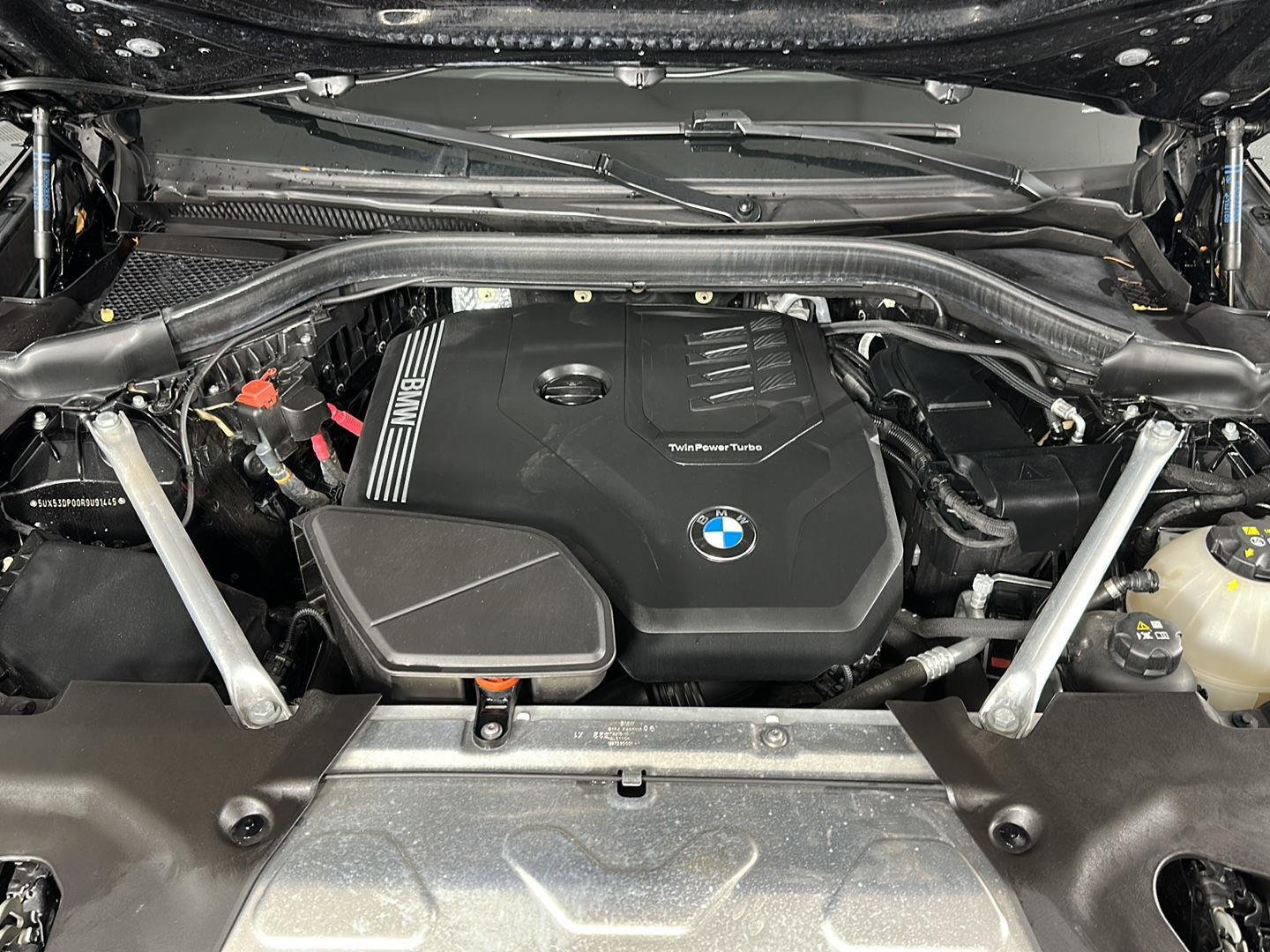 Used 2024 Black Sapphire Metallic BMW xDrive30i image 4