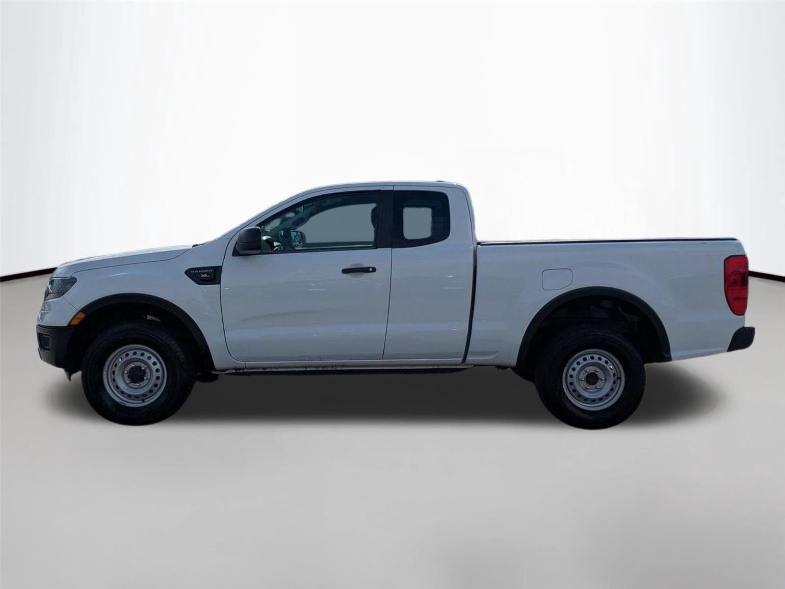 Used 2019  Ford XL image 5
