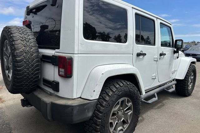 Used 2015 Bright White Clearcoat Jeep Unlimited Rubicon image 5