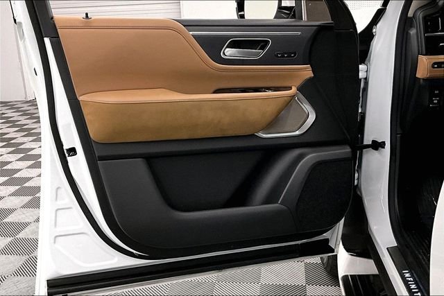 2025 INFINITI QX80 Sensory 4WD - Photo 21