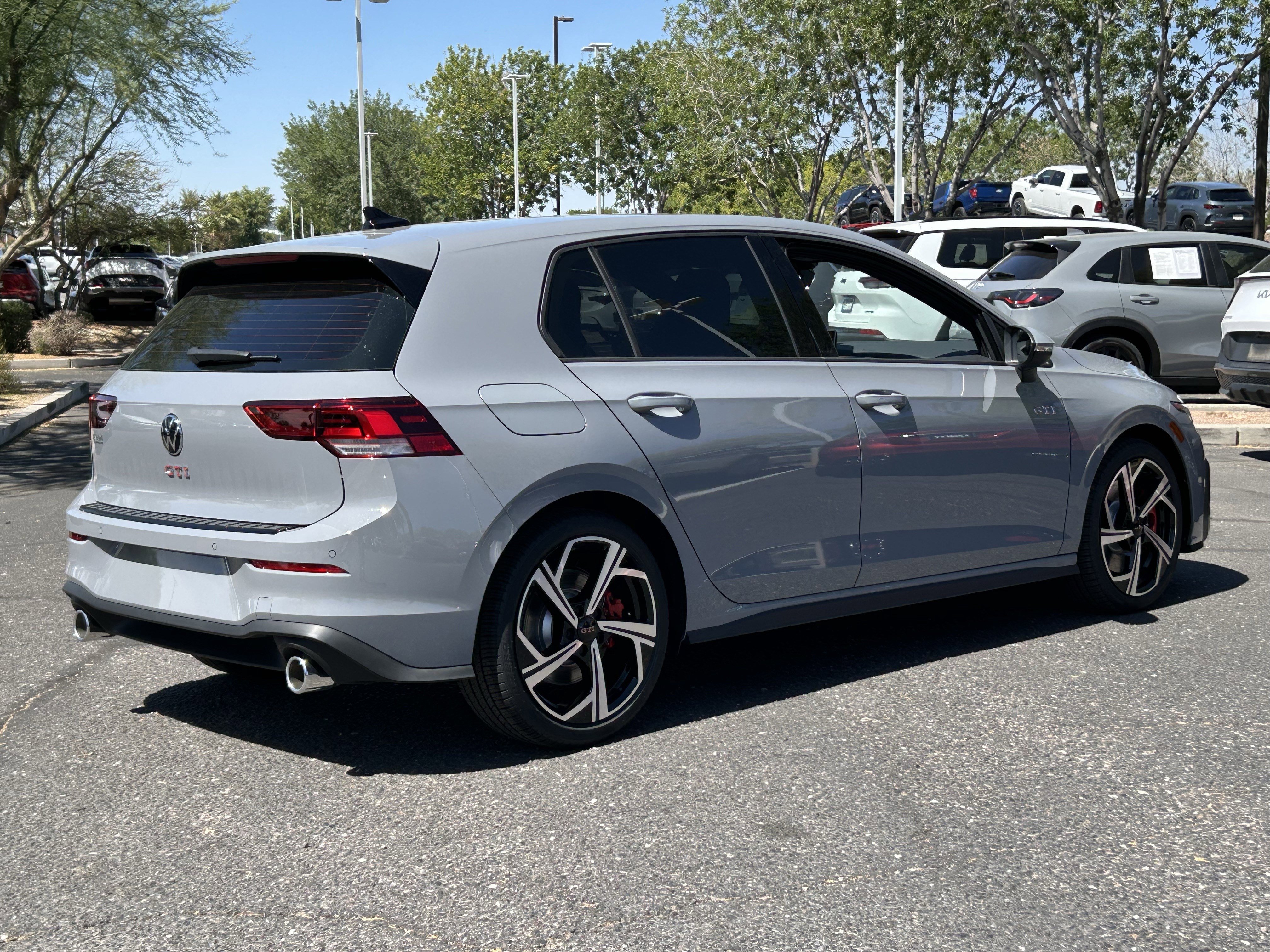 New 2026 Moonstone Gray Volkswagen SE image 3