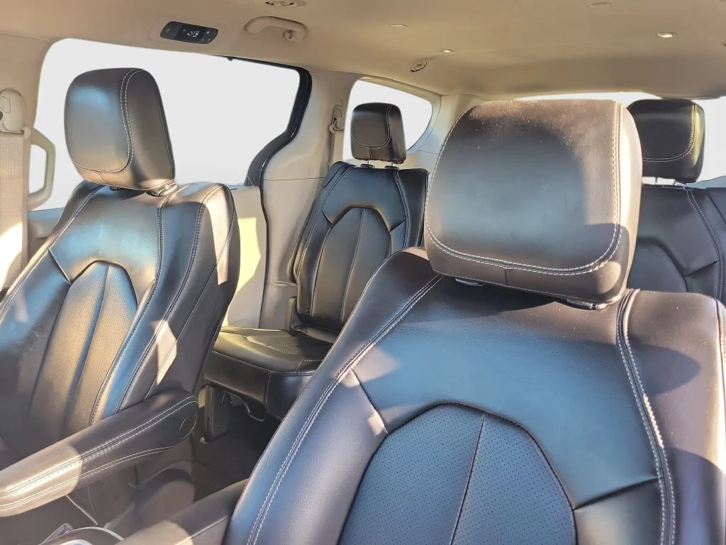 Certified Used 2023 Blue Chrysler Touring L image 12