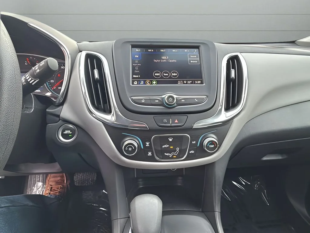 2023 Chevrolet Equinox LT - Photo 19