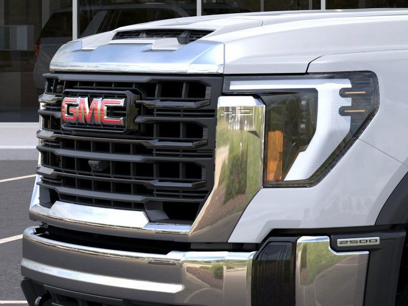 New 2025 GMC Sierra 2500HD Pro 4D Crew Cab