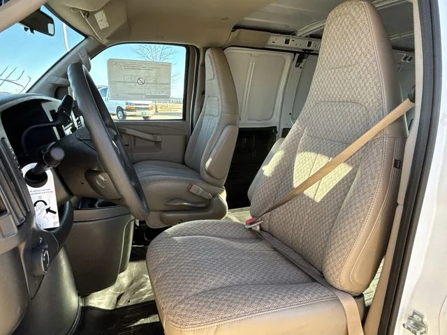 2025 GMC Savana Cargo Work Van - Photo 73