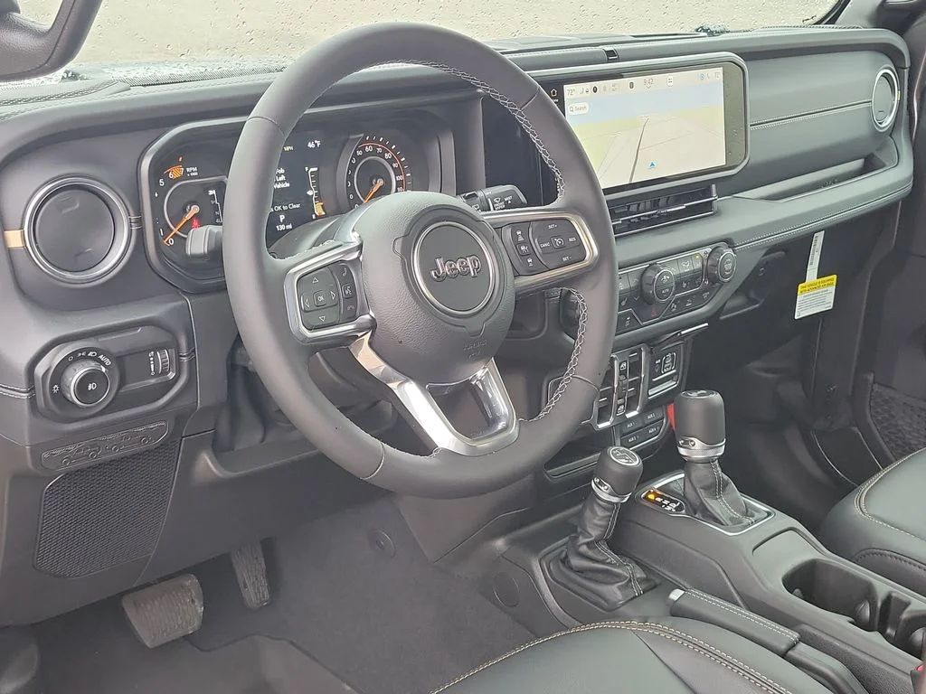 2026 Jeep Wrangler 4-Door Sahara - Photo 11