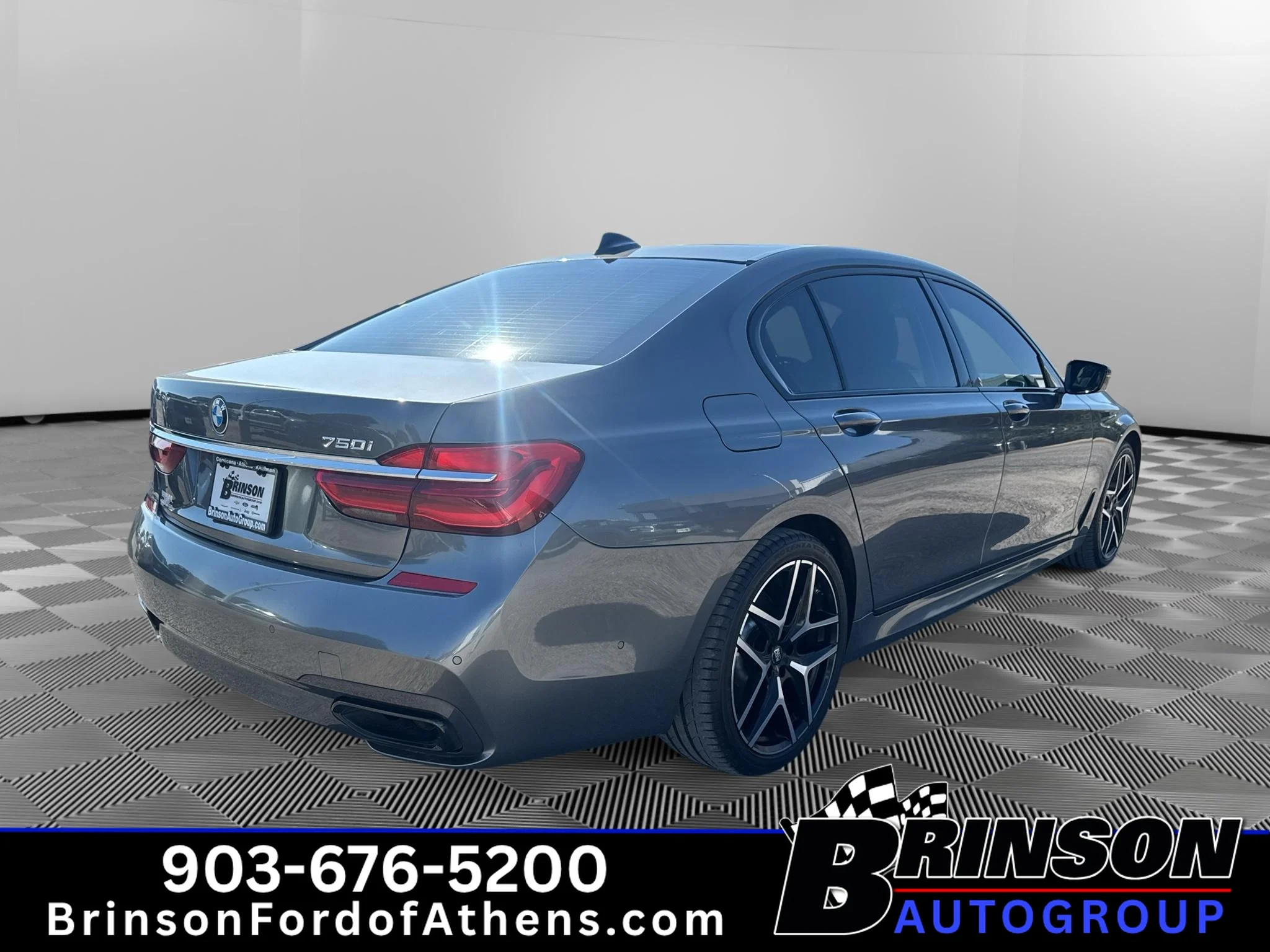 Used 2019 Magellan Gray Metallic BMW 750i image 5