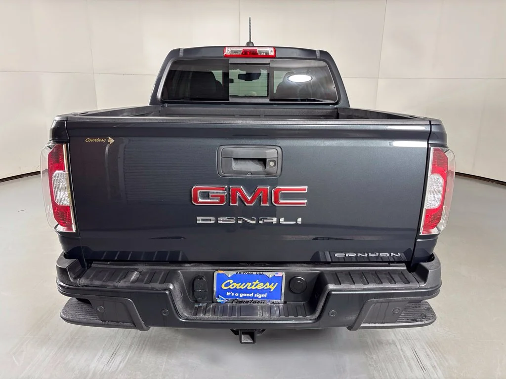 Used 2021 Green GMC Denali image 8