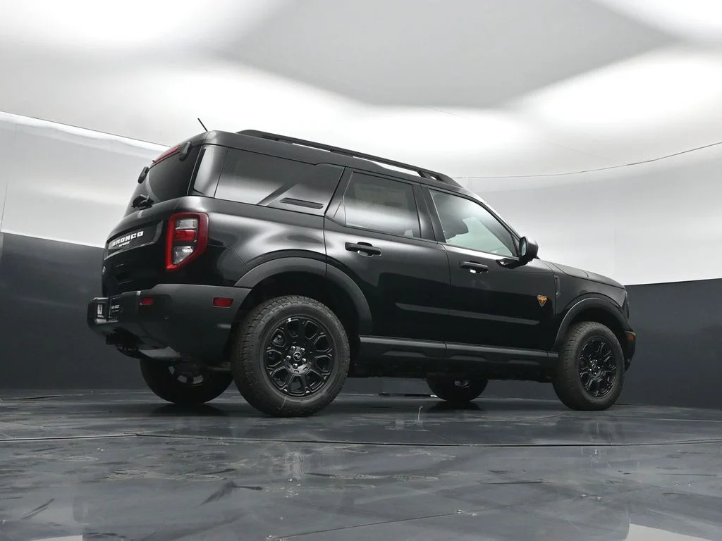 New 2026 Shadow Black Ford Badlands image 45