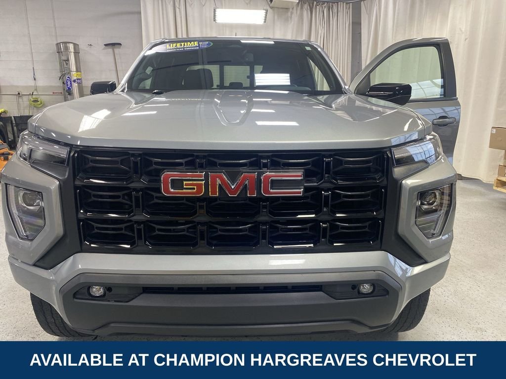 Used 2023 Sterling Metallic GMC Elevation image 39